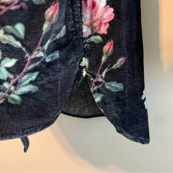 SOFT SURROUNDINGS Jardim Velvet Button Down Tunic Shirt - Petite Small - Picture 8 of 14